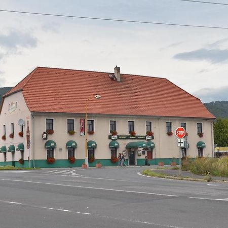 Motorest Penzion Na Bojisti Chlumec  Екстериор снимка